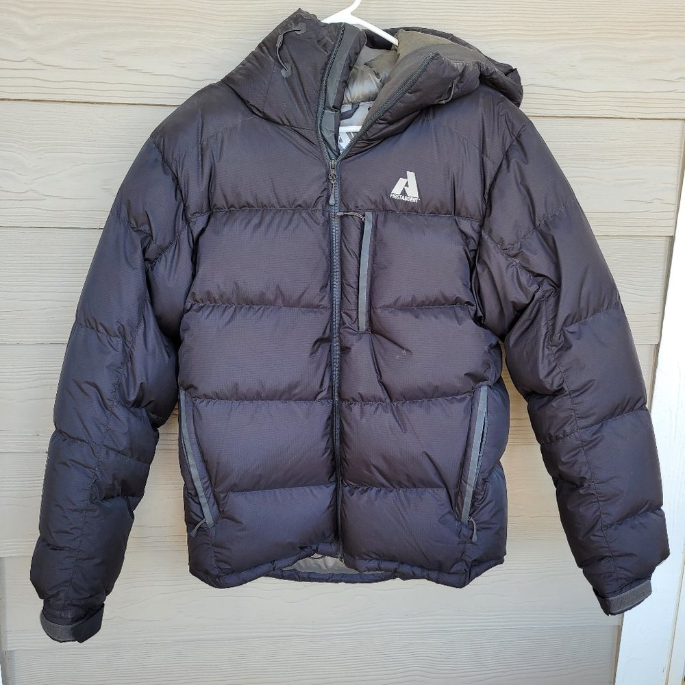 EUC Men's Goose Down Jacket - First Ascent